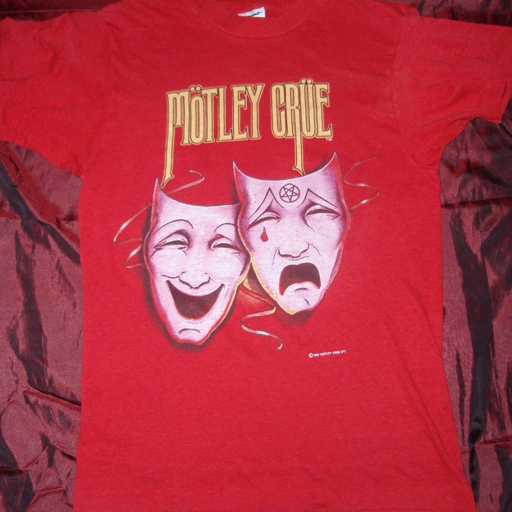 VTG MOTLEY CRUE THEATRE OF PAIN TOUR SHIRT 1985 S